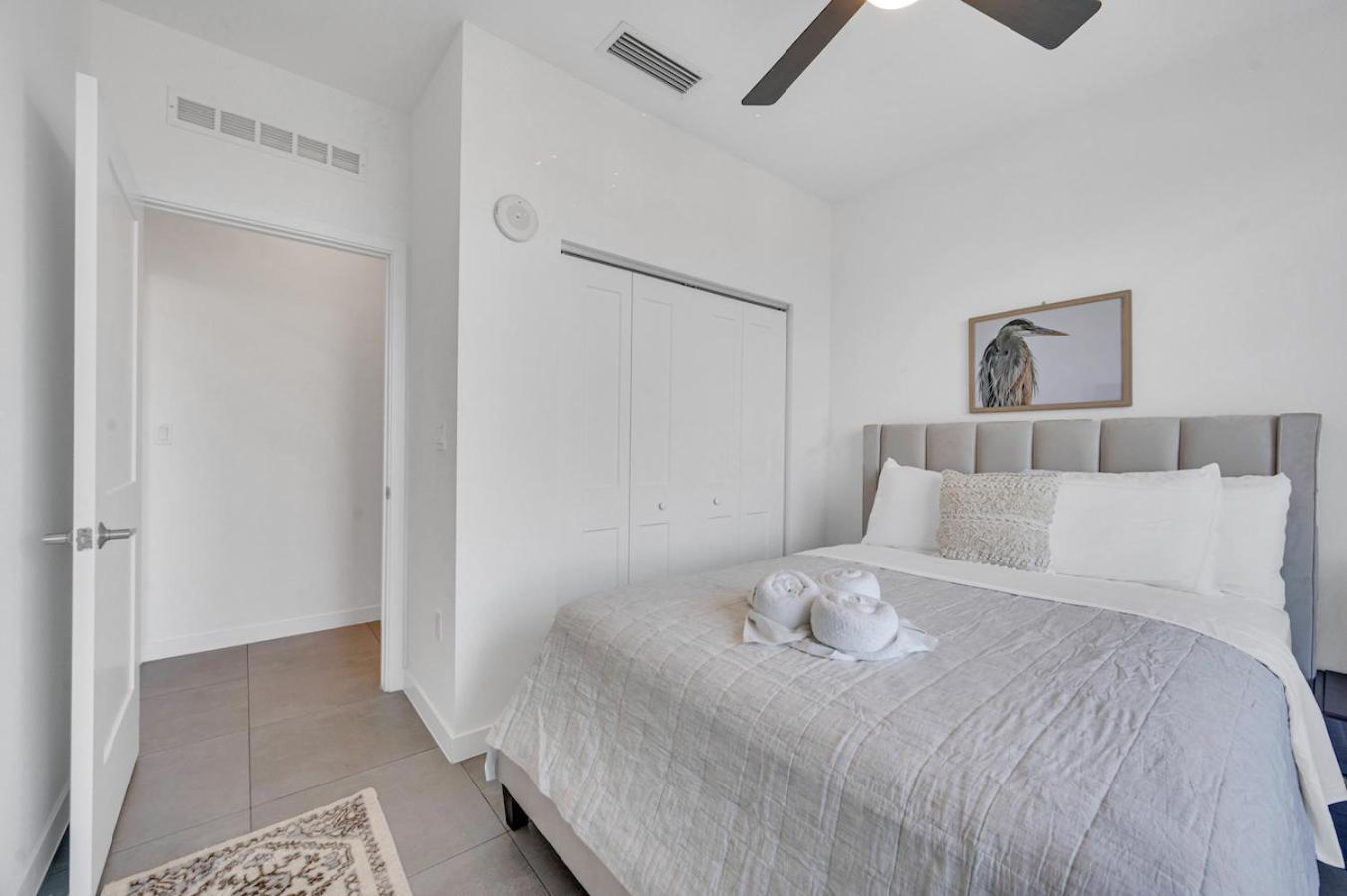 Modern 2 Bed Mins From Brickell With Free Parking Appartement *
