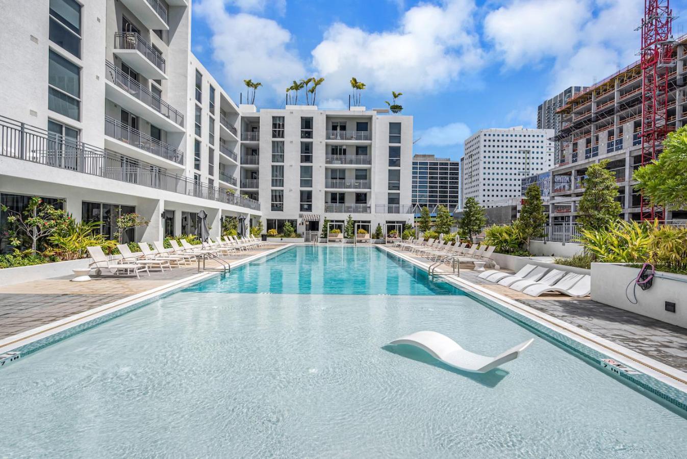 Modern 2 Bed Mins From Brickell With Free Parking Appartement